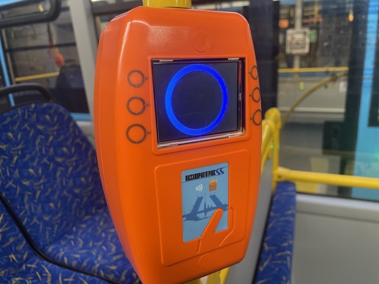 Петербуржцы массово перешли на виртуальный «Подорожник»