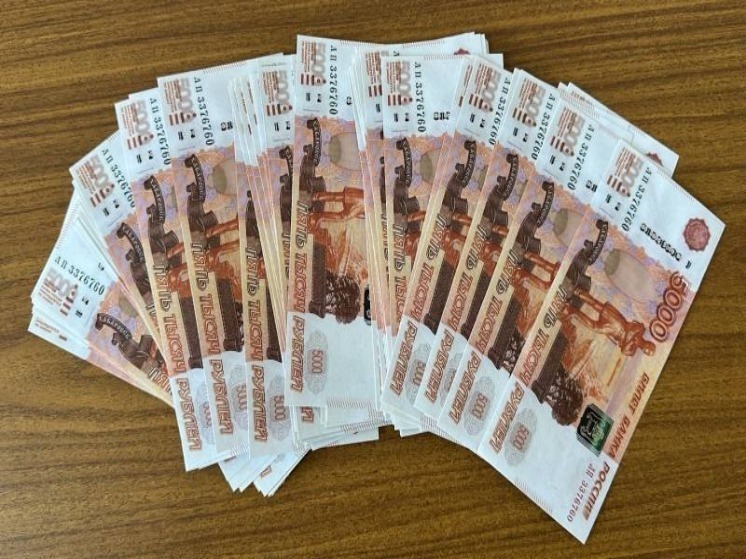 В Астрахани иногородний житель обвиняется в вымогательстве денег у родственника