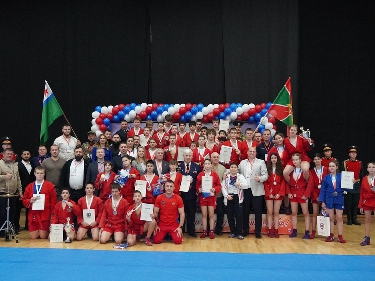 В Нижнетавдинском округе отметили 87‑летие самбо турниром юных спортсменов