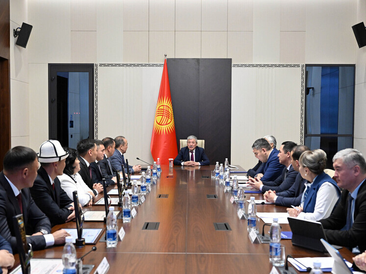 В Кыргызстане выбрали и наградили лучшие айыл окмоту