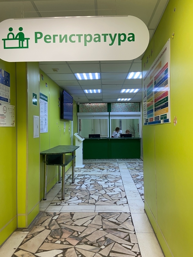 BAZA: блогер Протодьяконова оказалась в больнице, убегая от озверевшего парня