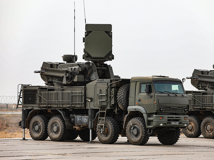 Гусев: силы ПВО сбили воздушные цели над Воронежем, повреждены дом и автомобиль