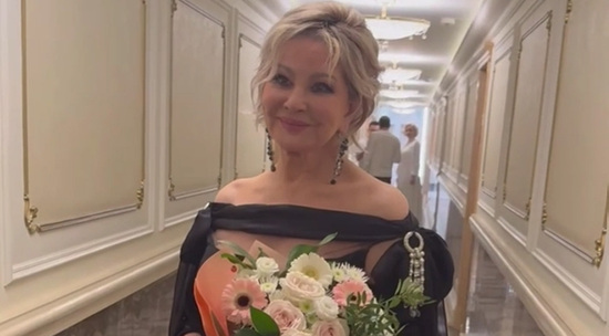 Татьяна Веденеева эффектно появилась в Кремле: видео 