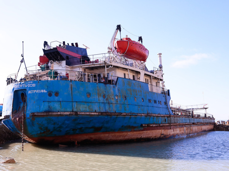 Bloomberg: Китай почти прекратил закупку российской нефти из-за давления США