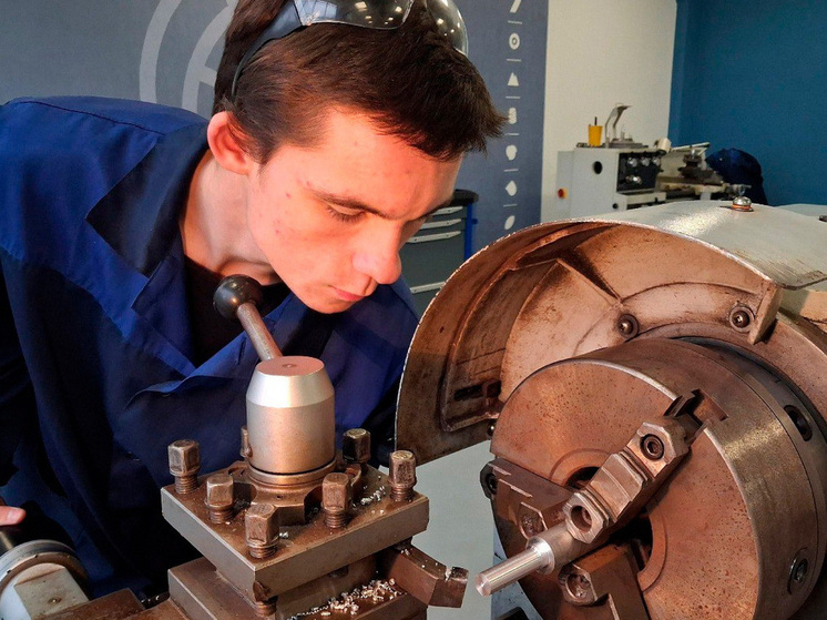 Будущие инженеры Липецкой области осваивают машиностроение на практике