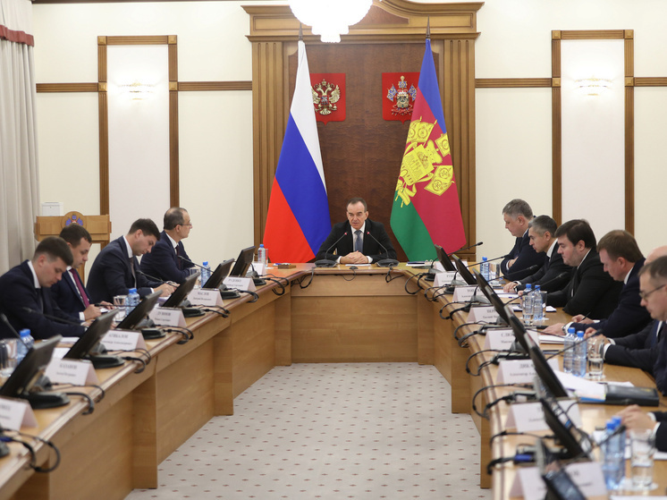 Глава региона провел совещание по социально-экономическому развитию Кубани
