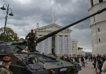 Германия, похоже, снова планирует подмять мир железной пятой. Канцлер ФРГ Фридрих Мерц заявил, что миропорядок, который существовал на протяжении последних 80 лет на Западе и 35 лет на Востоке, подошел к концу. А министр обороны Германии Писториус и вовсе объявил о «последнем мирном лете» из-за России. 