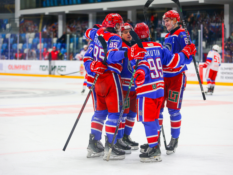 «Академия Михайлова» разгромила «Красную Машину-Юниор» и сохранила сухую серию