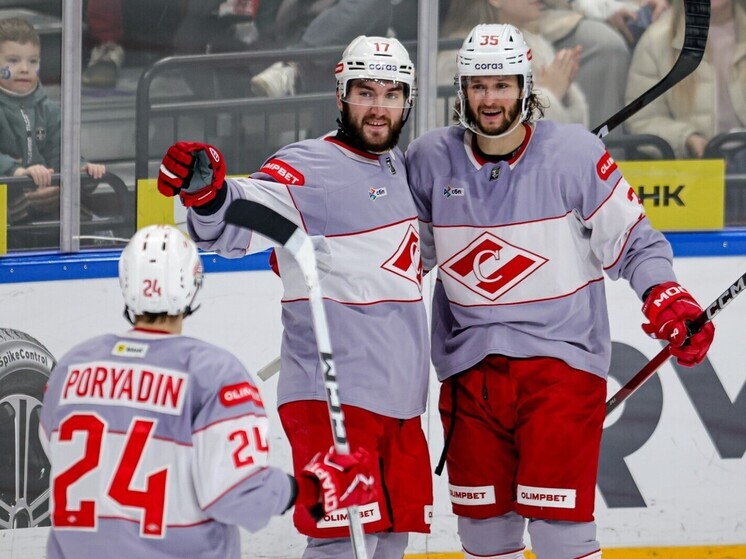 В регулярном чемпионате КХЛ во вторник состоялось семь увлекательных поединков