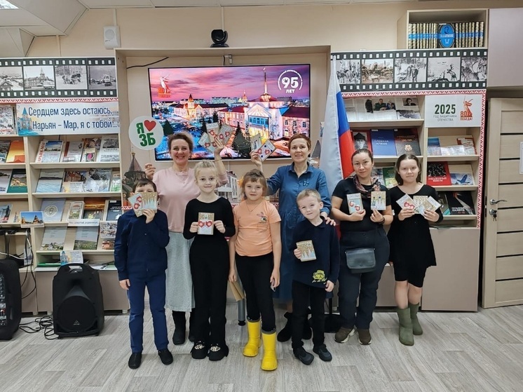 Открытки-поздравления бойцам СВО подготовили в НАО школьники