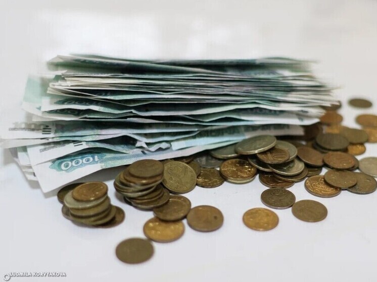 Объявлены профессии, чьи доходы за год заметно сократились