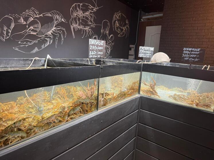 В орловском магазине продавали «левых» раков и крабов