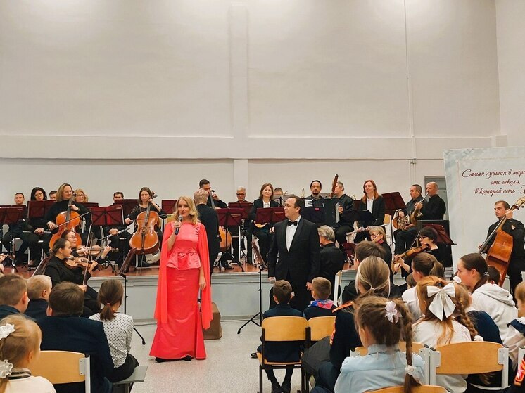 Музыкальная капелла устроила школьникам Шумерли кругосветку за 80 минут