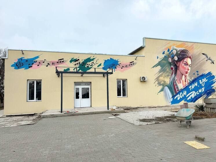 В Черноморском районе появился патриотический мурал