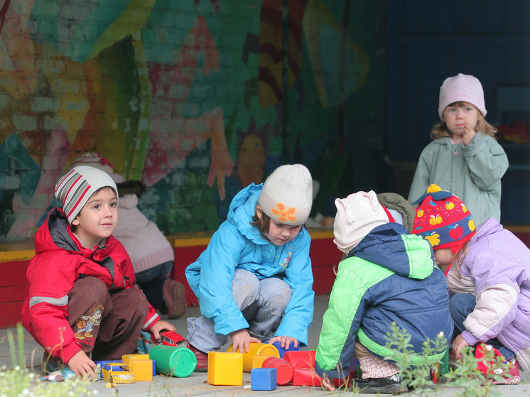 В Благовещенске 3-летнего мальша с аутизмом не пускают в детсад из-за опозданий