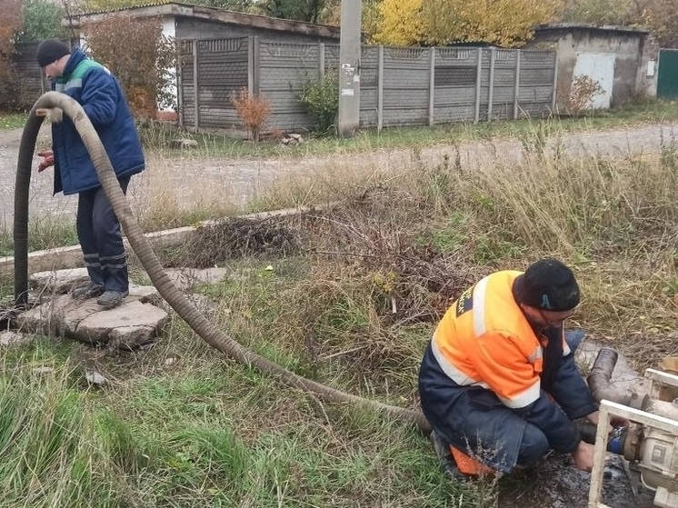 В Енакиево прочистили почти 2 000 метров канализационных сетей