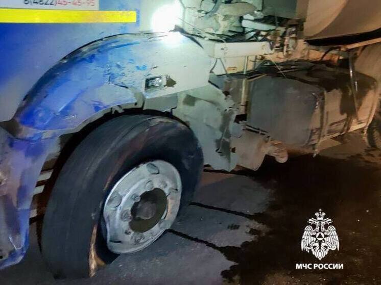 Под Тверью спасатели ликвидировали аварию с тремя машинами