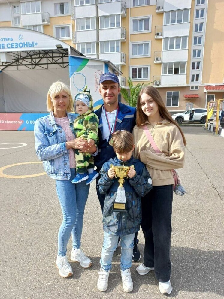 Многодетная семья из Октябрьска получила комплексную поддержку государства