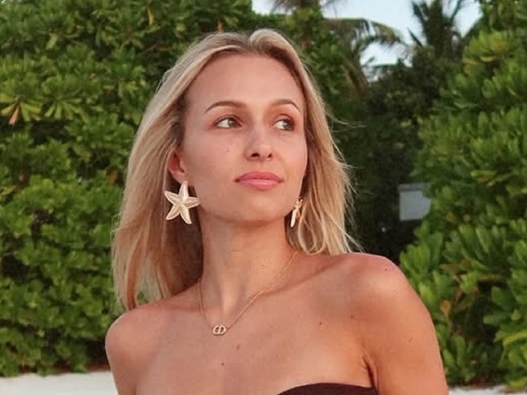 Серебряный призер Олимпиады по спортивной гимнастике Дарья Нагорная (до замужества Спиридонова) поделилась новыми фотографиями. Жена олимпийского чемпиона Никиты Нагорного появилась перед камерой в зимнем образе.