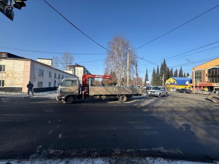 Кран-манипулятор сбил пенсионерку на пешеходном переходе в Горно-Алтайске