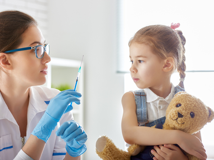 В Архангельской области привили более 115 тысяч детей от гриппа