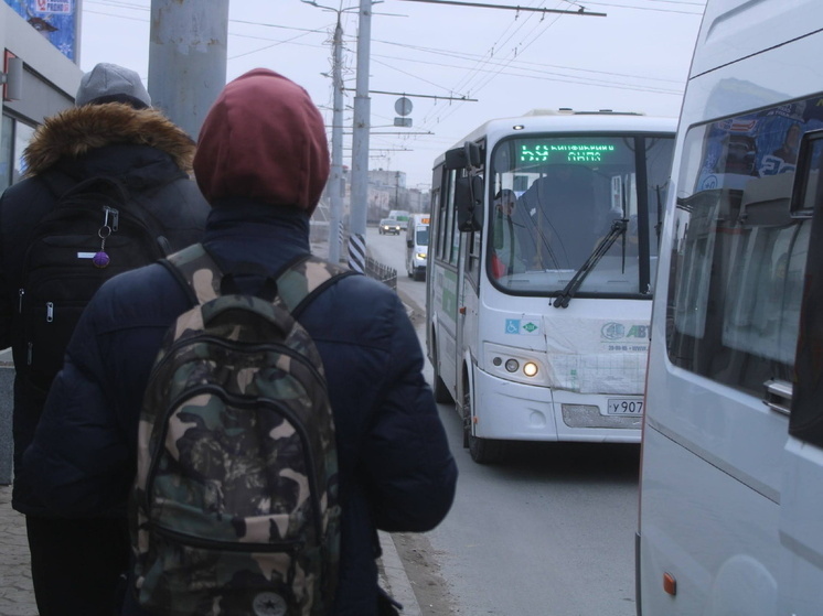 В часы пик помогут «гармошки»: в Омске планируют запуск больших автобусов