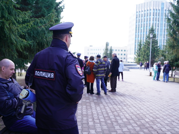 Австралийского бизнесмена депортировали из Новосибирска за просрочку пребывания на 5 дней