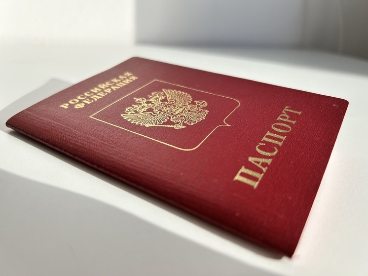 Мурманчанку развернули на таможне в Турции из-за паспорта во рту