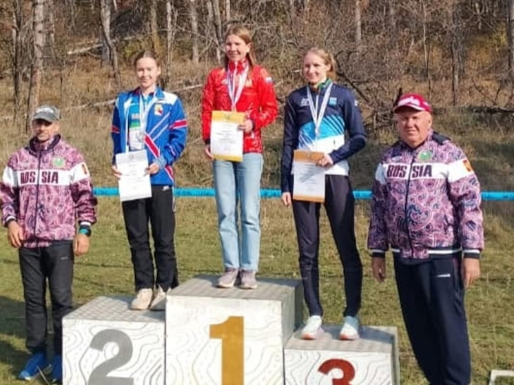 Новгородка Новикова стала первой в кросс-марафоне по спортивному ориентированию