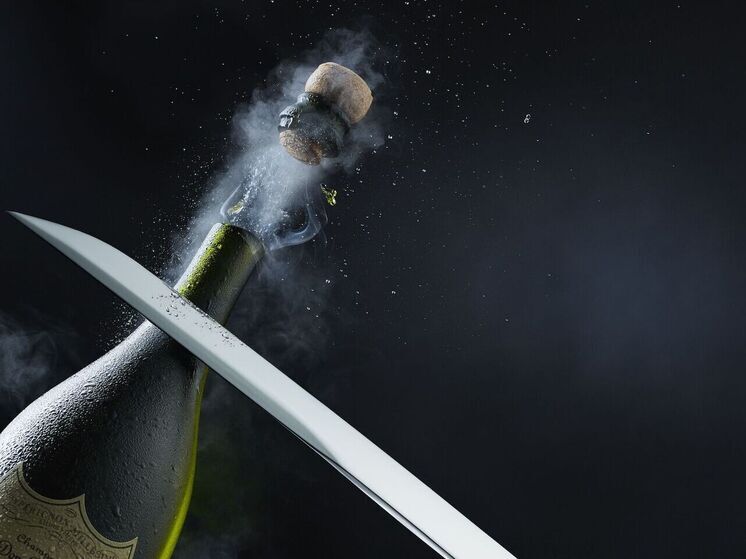 В России планируется запретить детское шампанское