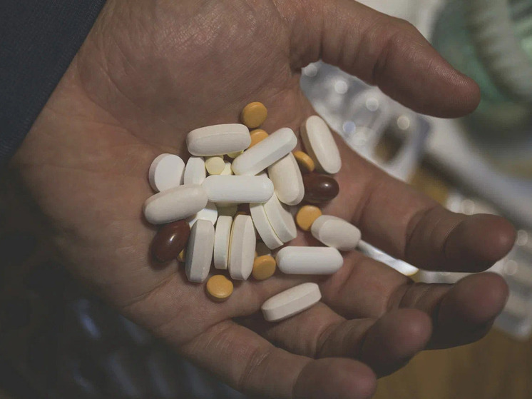 Жителям Карелии напомнили, что антибиотики при гриппе бесполезны