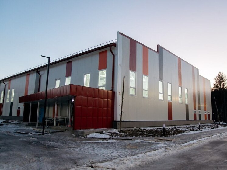 В Сургуте завершается строительство трёх спортивных комплексов