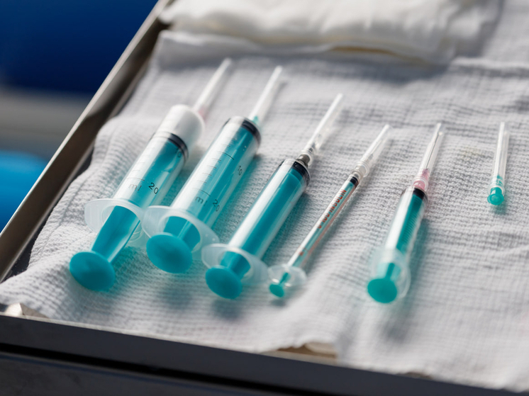 Кому и для чего нужна пластика уздечки языка, рассказали псковичам