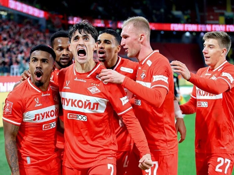 Ветеран московского %22Спартака%22, бывший игрок сборной страны и авторитетный российский тренер Игорь Анатольевич Ледяхов в эксклюзивном интервью %22МК-Спорт%22 высказал своё мнение о том, какой наставник нужен %22красно-белым%22, которые находятся в поиске нового специалиста после увольнения серба Деяна Станковича.