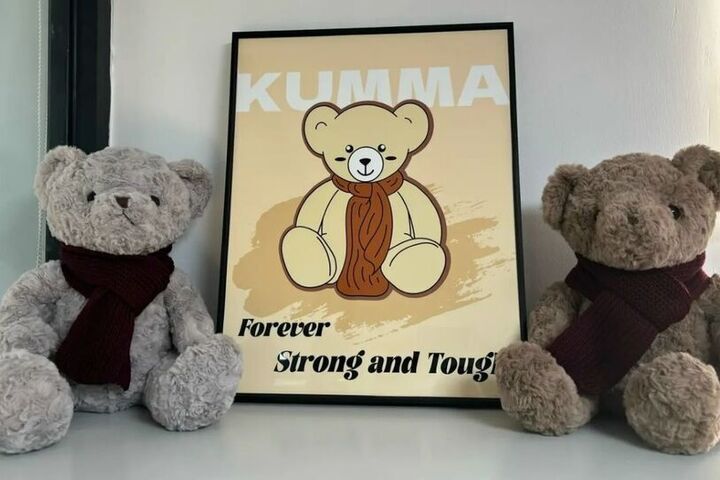 Депутаты ужаснулись, увидев китайского плюшевого медведя: учит пить и курить