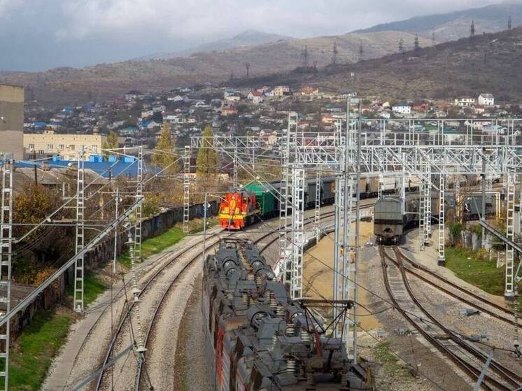 В Новороссийске открыли движение по двум путям на участке Северо-Кавказской железной дороги