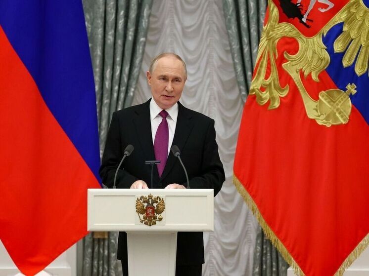 Кузбасская многодетная мама удостоена высшей награды Мать-героиня