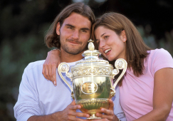 Легенда тенниса Роджер Федерер удостоен чести войти в Международный зал славы: фото теннисиста