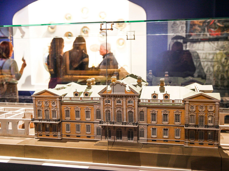 Сокровища Царского Села привезли в Исторический музей