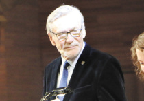 Артист Александр Михайлов представил колоритное прочтение пушкинской и свиридовской «Метели» вместе с учениками и под аккомпанемент Оркестра русских народных инструментов имени Н