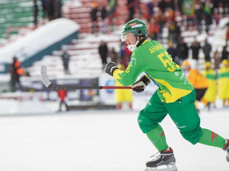 «Водник» разгромил казанский «Ак Барс-Динамо» на льду стадиона «Труд»