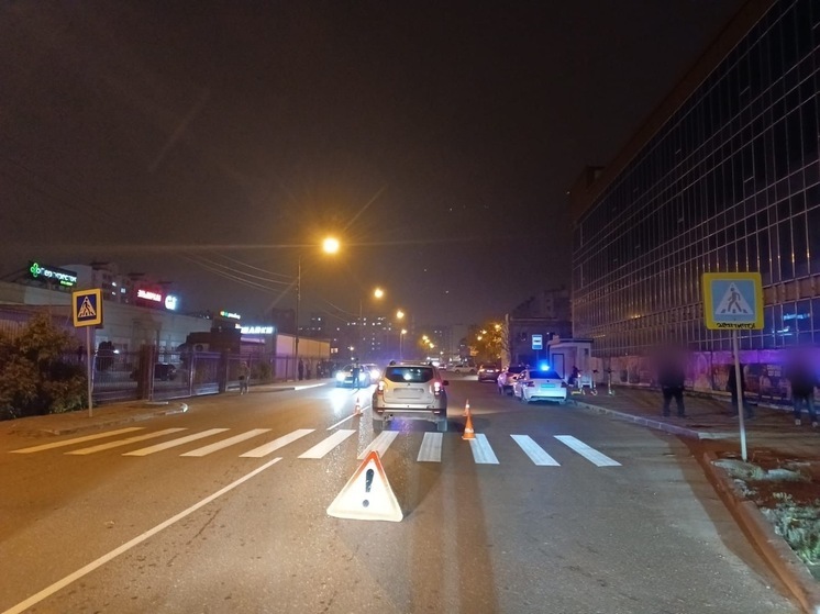 В Астрахани мужчина наехал на 15-летнюю девочку на пешеходном переходе