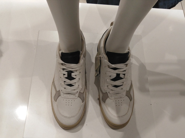 Саратовец сумел вернуть деньги за бракованную обувь с маркетплейса