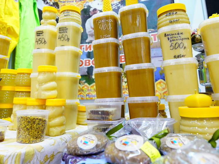 Нарушения в торговле разливным вареньем и мёдом выявлены в новосибирских ТЦ