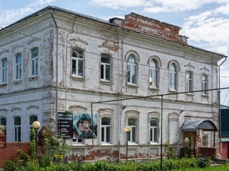 В Болхове планируют продать исторический особняк 1917 года постройки