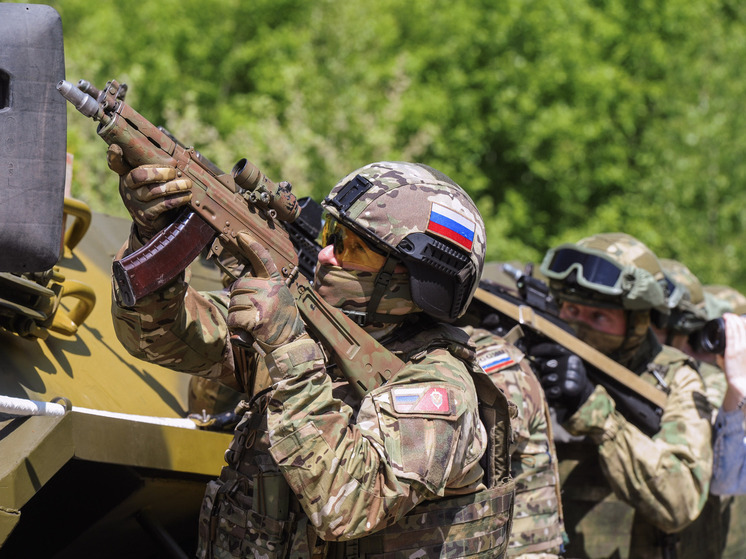 ТАСС: высокопоставленного военного РФ в ДНР пытались отравить пивом с ядом