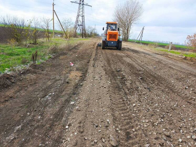 В Чаплинском округе восстановили профиль дороги Н-126 Новонатальевк