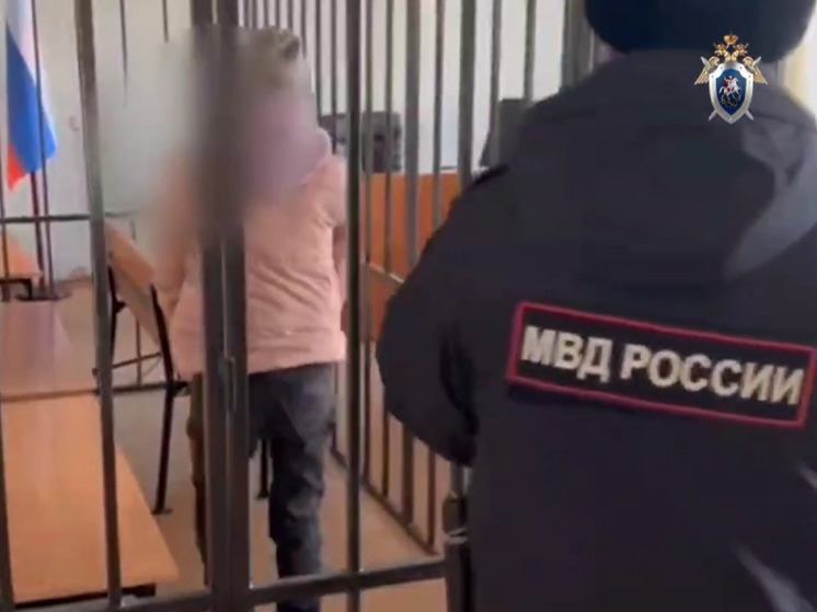 Тройчанка подожгла дом с бывшим возлюбленным, его мамой и подругой