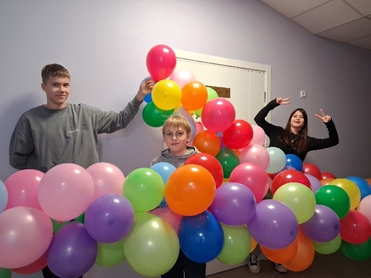 В Авдеево торжественно открыли обновленную после ремонта школу