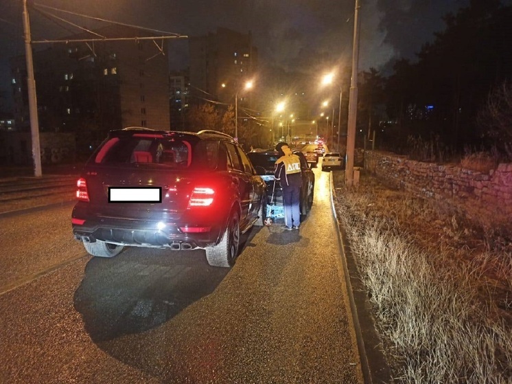 Девочка получила травмы в столкновении двух машин в Екатеринбурге